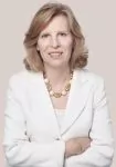 Photo of Lynne Golding